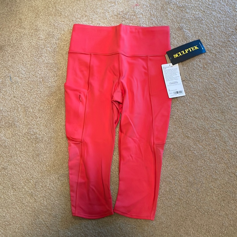Athleta small crops
